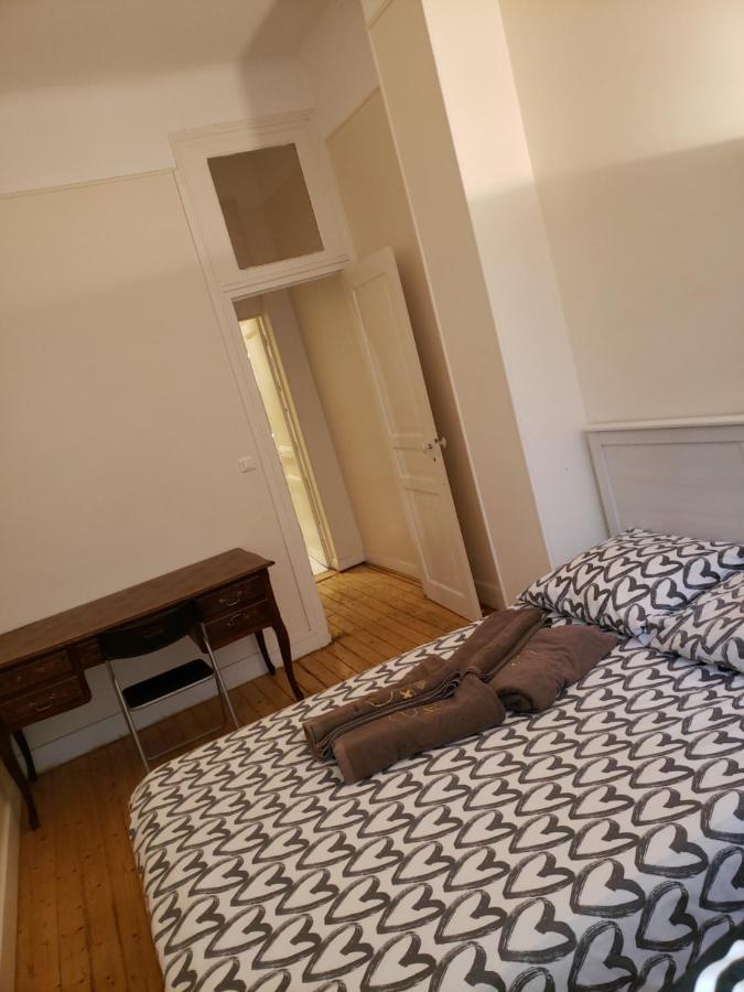 1 Rustique - Bastille Paris Centre Экстерьер фото